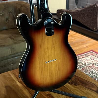 Danelectro '66-12 Transp. 3 Tone Sunburst 12-String + NEW image 11
