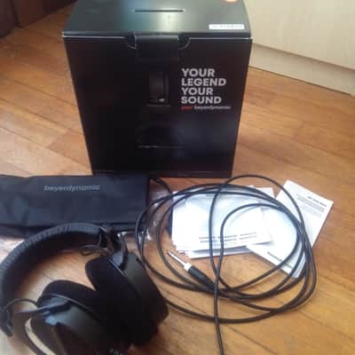 Beyerdynamic DT 990 Pro (Black Limited Edition 80 OHM) Black image 1