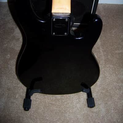 OLP STINGRAY BLACK LEFTY LEFT HANDED BASS LIC. BY ERNIE BALL image 9
