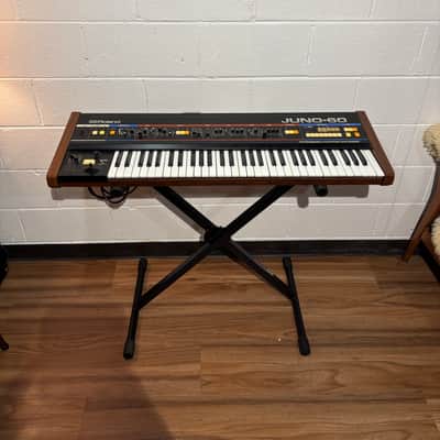 Roland Juno-60 61-Key Polyphonic Synthesizer 1982 - 1984 - Black