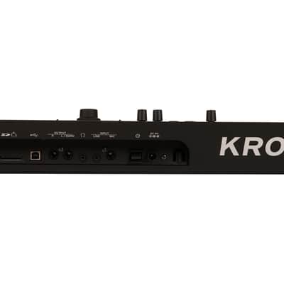 Korg Kross 2 61 Super Matte Black con custodia korg USATA image 3