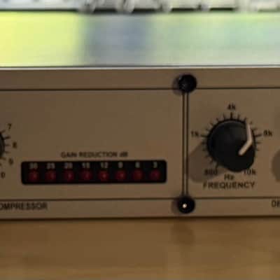 dbx 286s Microphone Preamp Processor 2010s - Silver image 1