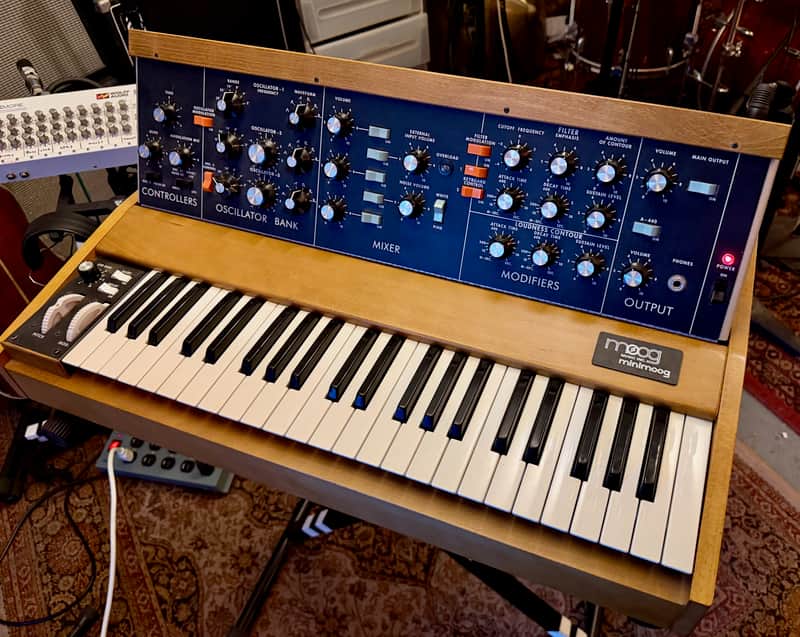 Moog Minimoog Model D Reissue 44-Key Monophonic Synthesizer (2016) 2016 - 2017 - Black / Wood image 1
