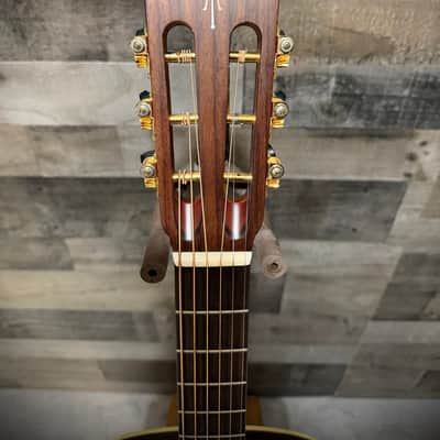 Alvarez Yairi Masterworks DYMR70 Sunburst 12th-Fret Slope Shoulder Dreadnought (DYMR70_Sunburst) image 9