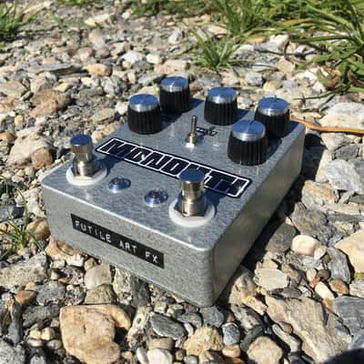 Futile Art FX Custom Shop ⛰️ Monolith Fuzz of Doom w. Boost & Tone Switch Mod Stoned-Grey Hammertone image 9