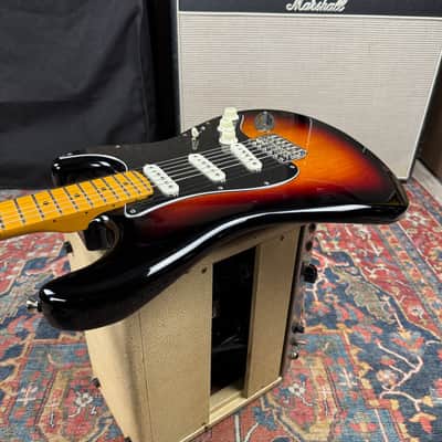 Fender USA Professional Classic Stratocaster 3 Tone Sunburst - 2025 image 20