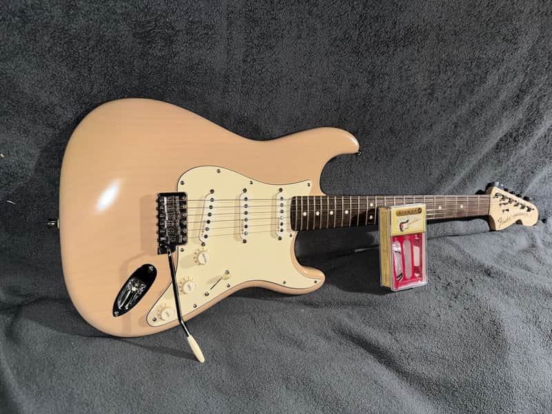 Fender American Special Stratocaster with Rosewood Fretboard 2015 - 2018 - trans blonde image 1