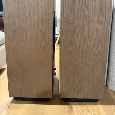 Klipsch Forte IV 2022 - Distressed Oak - Lambswool Grill image 9