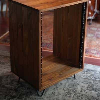 Immagine Handcrafted 14U Wood Studio Rack in Black Walnut - 4