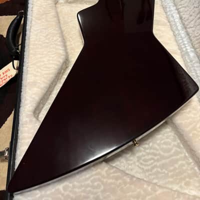 Gibson 2008 GOTM Reverse Explorer 2008 - Antique Walnut - REDUCED image 19