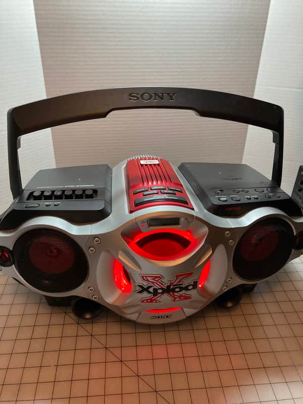 Sony CFD-G700CP Xplod Mega Bass AM FM Radio CD Player MP3 Aux Powerful Boombox image 1