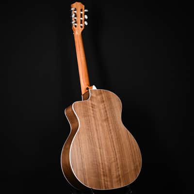 Immagine Taylor 214ce-N Nylon-string Acoustic/ Electric Guitar - Natural 2026 (2202166525) - 12