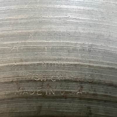 Avedis Zildjian 14" Vintage 70's Hi-Hat Cymbals Top 890G Bottom 1000G - Nice! image 3