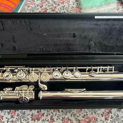 Yamaha YFL-212 - Like New image 7
