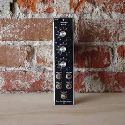 Synthesizers.com Q112 4-Channel Mixer Module