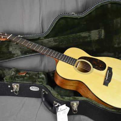 Martin Standard Series 00-18 image 6
