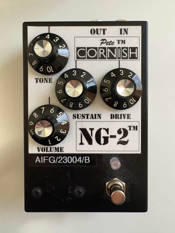 Pete Cornish NG-2 Battery-Free Fuzz | Reverb