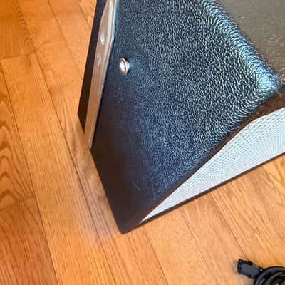 Fender Tone Master FR-12 Powered Speaker w/ Cover image 8