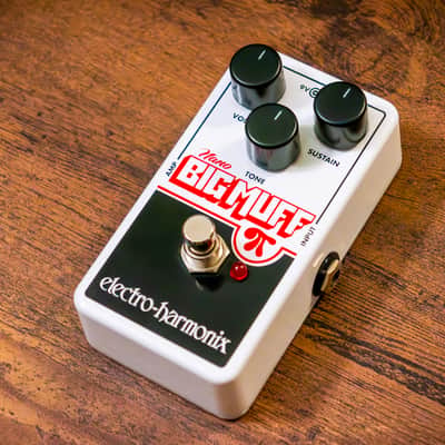 Electro-Harmonix Nano Big Muff Pi Distortion / Sustainer 2013 - Present - White / Black / Red image 2