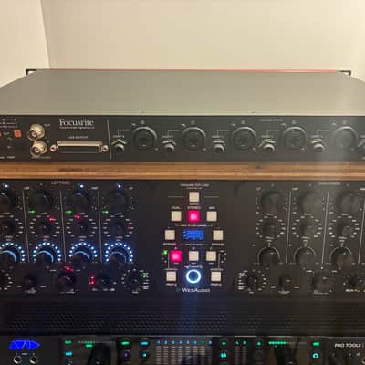 Focusrite Clarett OctoPre 8-Channel Mic Preamp with ADAT I/O 2017 - Present - Red image 6