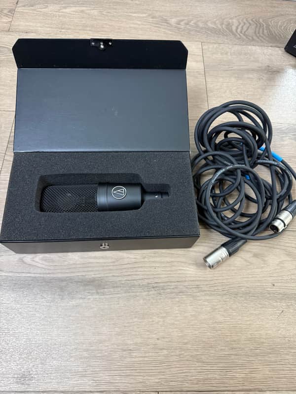 Audio-Technica AT4040 Large Diaphragm Cardioid Condenser Microphone 2010s - Black image 1