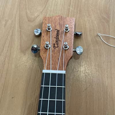 UKULELE TIARE SOPRANO MAHOGANY image 4