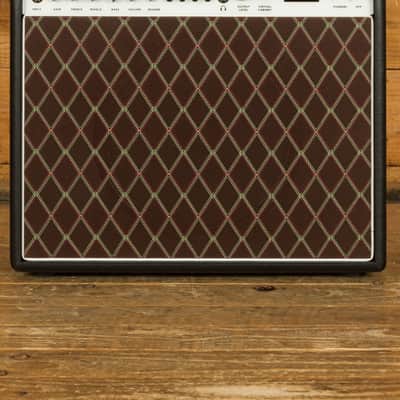 Revv Dynamis D25 Combo - Black Taurus *European Exclusive* image 2