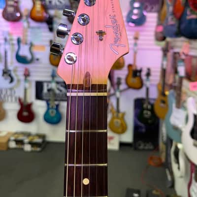 Fender American Stratocaster 2001, Sunburst with Case - Pre Owned image 11