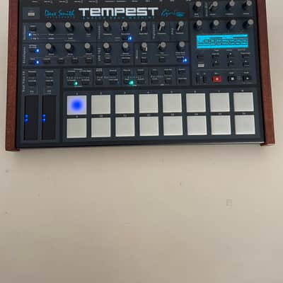 Dave Smith Instruments Tempest 6-Voice Drum Machine 2011 - 2018 - Black with Wood Sides