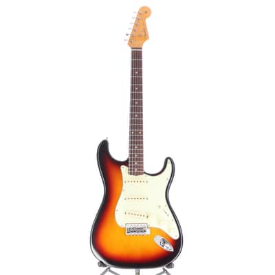 Fender Certified Pre-Owned American Vintage II 1961 Stratocaster, Rosewood Fingerboard, 3-Color Sunburst (P11) (63728) image 5