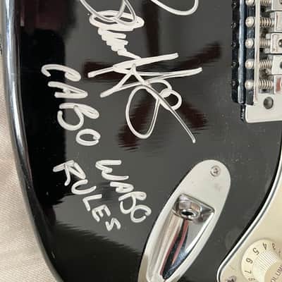 EVH Van Halen 2004 Guitar / Pass / Picks  - Signed by EVH and full band image 10
