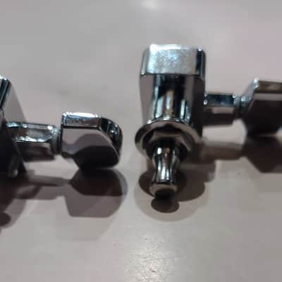 Fender 6 In-Line Tuning Heads - 2 Pin - Chrome image 7