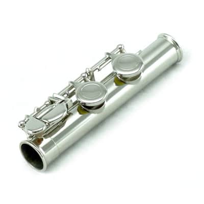 Nickel Plated Cureved C Flute w Case, Stand, Cleaning Rod, Cloth and More image 4