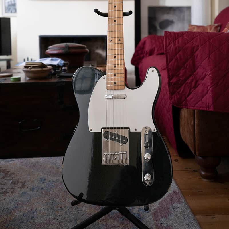 1986 Squier Telecaster Black/white pickguard