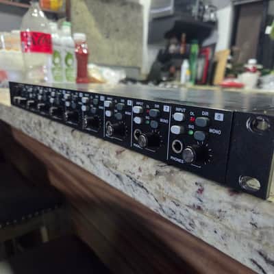 TASCAM MH-8 8-Channel Headphone Amplifier 2010 - Present - Black image 2