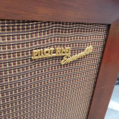 Pilot PT-1030 High Fidelity Phonograph 1956 Walnut image 7