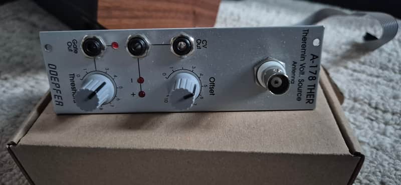 Doepfer A-178 Theremin CV Source - Black image 1