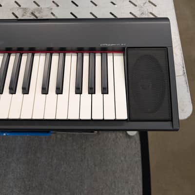 Yamaha NP12 Piaggero image 5