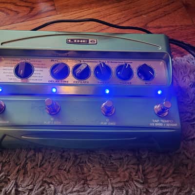 *Switch and LED Mods- Line 6 DL4 Delay Modeler 1999 - 2021 - Green image 1