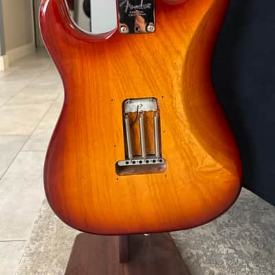 Fender American Professional Stratocaster with Rosewood Fretboard 2017 - 2019 - Sienna Sunburst image 3