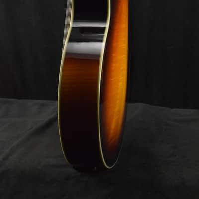 Eastman AR805-SB Acoustic Archtop Sunburst Gloss Finish image 4