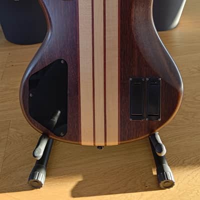 Woodo B5 Walnut 2010-2015 - Natural Satin image 7