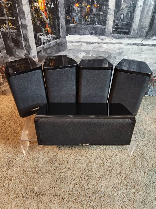 Yamaha Yamaha NS-840 compact, 2-way bookshelf satellite speakers 5 speakers 90s  - Piano black image 1