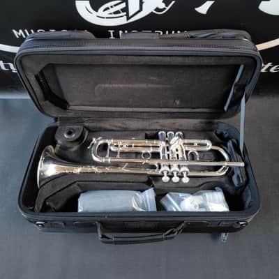 S.E. Shires TRQ10S Series Silver Trumpet - professional image 8