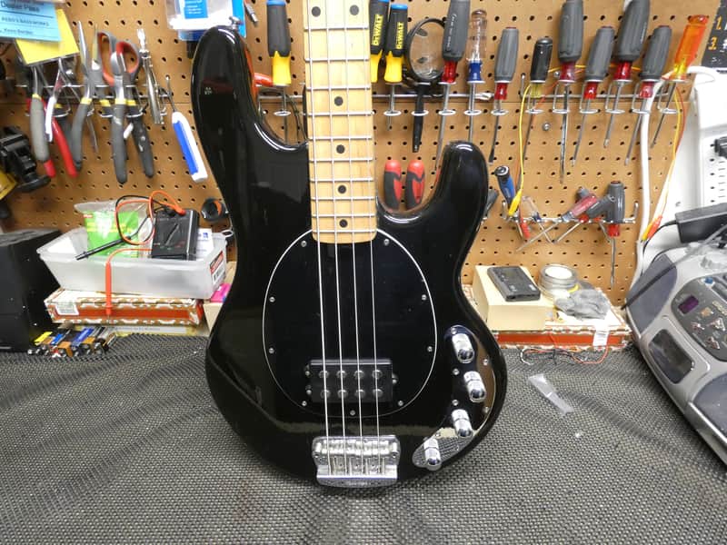 Ernie Ball Music Man Stingray 2008 - Black image 1