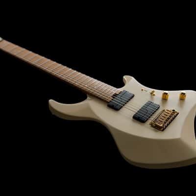 Abasi Guitars Emi 2023 - Latte image 7