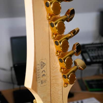Ibanez JEM7VWH Steve Vai Signature – 2019 Final-Year Fujigen MIJ – Original Hard Case image 17