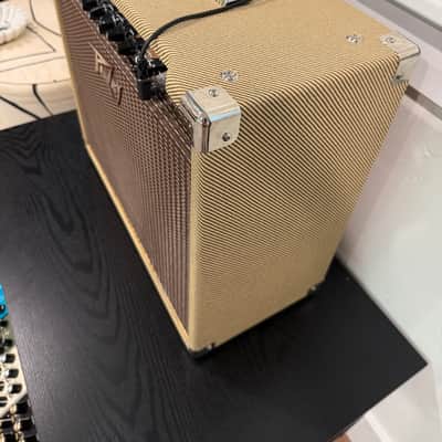 Peavey Classic 20 Guitar Combo Amplifier 2024 - Tweed image 6