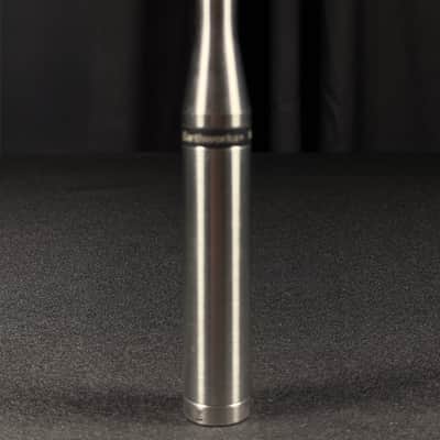 Earthworks SR25 Cardioid Small Diaphram Condenser High Definition Microphone 2010s - Silver image 3