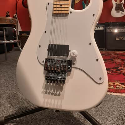 Jackson Custom Made Charvel Gary Moore 2012 White image 2
